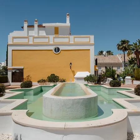 Holiday House next to the beach in Las Dunas, Bahía de Marbella * Marbella