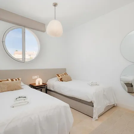Holiday House next to the beach in Las Dunas, Bahía de Marbella Marbella