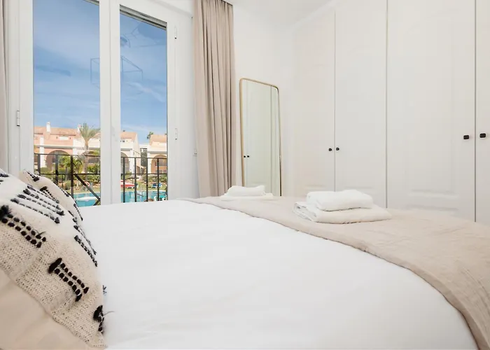 Next To The Beach, With Private Terrace, Bbq And Incredible Sea-view Solarium Dom wakacyjny Marbella