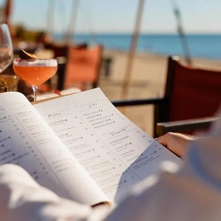 Next To The Beach, With Private Terrace, Bbq And Incredible Sea-view Solarium *