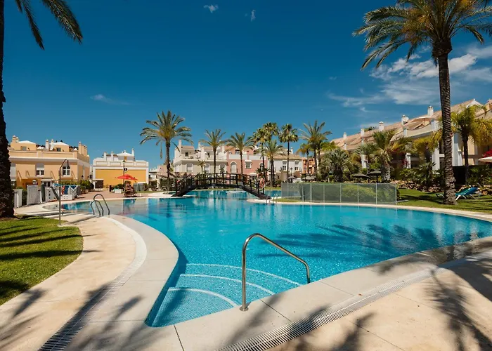 Semesterbostad Next To The Beach, With Private Terrace, Bbq And Incredible Sea-view Solarium