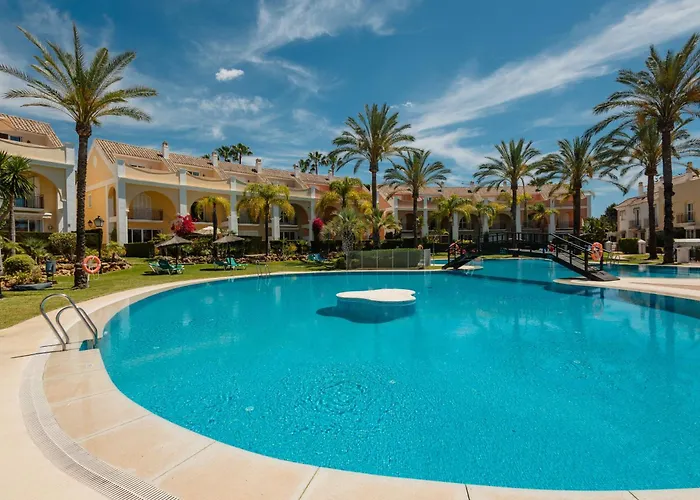 Semesterbostad Next To The Beach, With Private Terrace, Bbq And Incredible Sea-view Solarium *