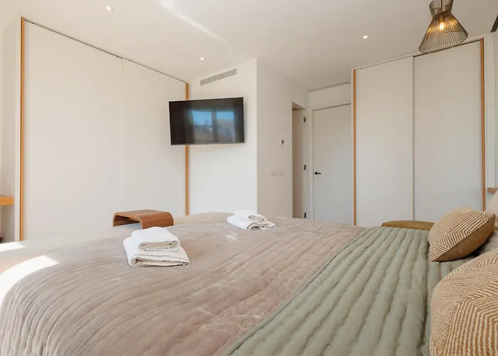 Next To The Beach, With Private Terrace, Bbq And Incredible Sea-view Solarium Semesterbostad Marbella