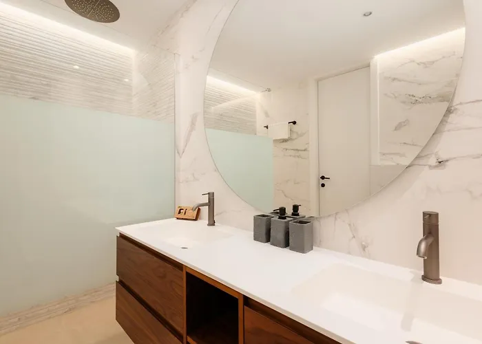 Next To The Beach, With Private Terrace, Bbq And Incredible Sea-view Solarium Marbella