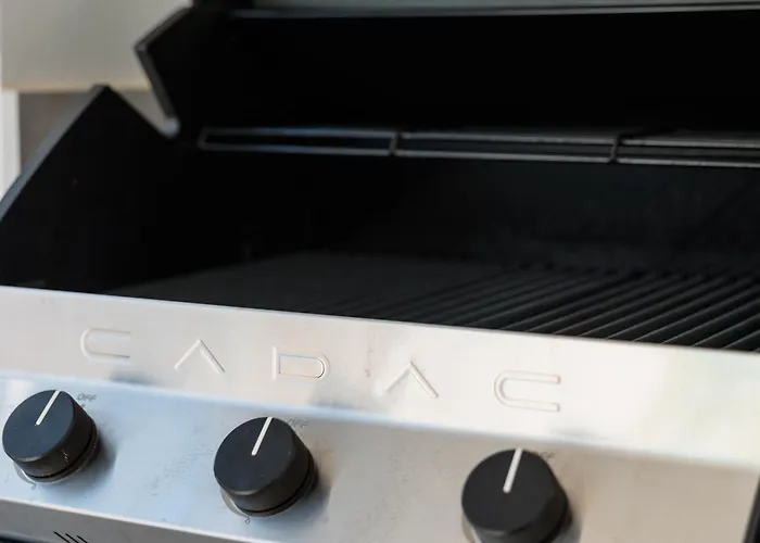 Next To The Beach, With Private Terrace, Bbq And Incredible Sea-view Solarium Semesterbostad